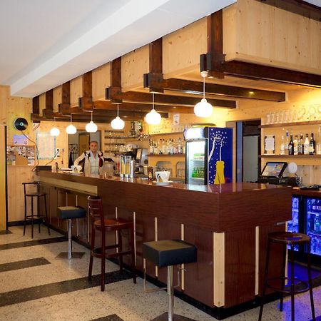 Hotel Belledonne Le Bourg-dʼOisans Kültér fotó