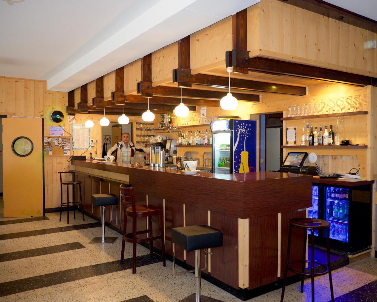 Hotel Belledonne Le Bourg-dʼOisans Kültér fotó